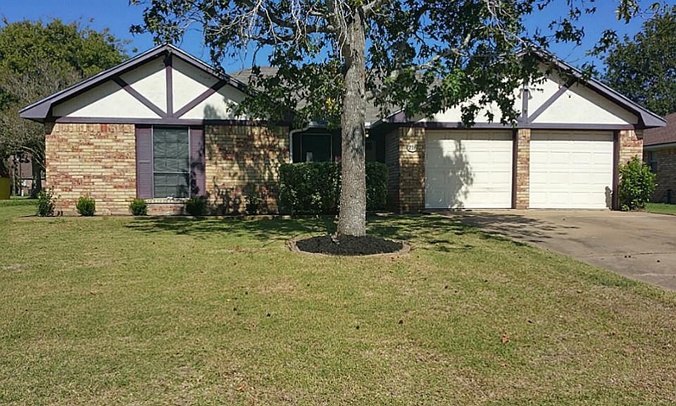 1st image of 216 Corkwood St