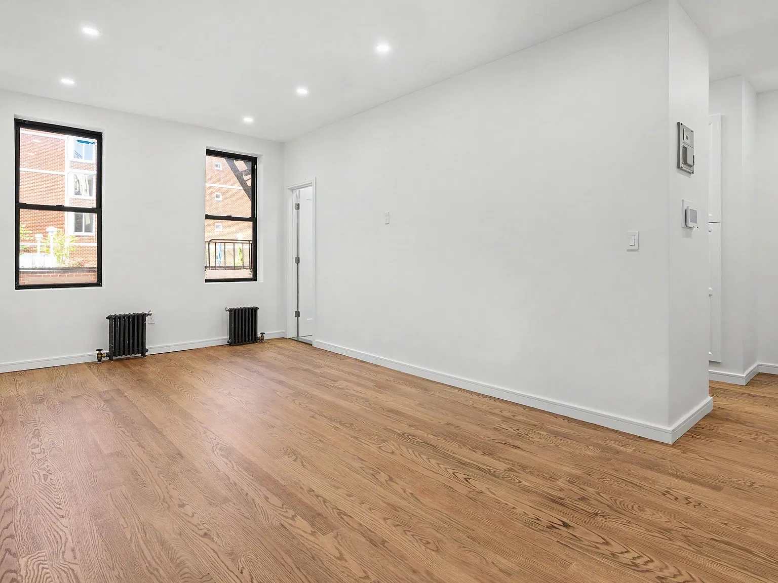 253 West 16th Street — Photo 4