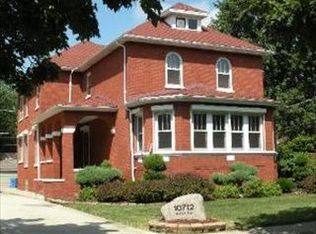 10712 S Bell Ave, Chicago, IL 60643