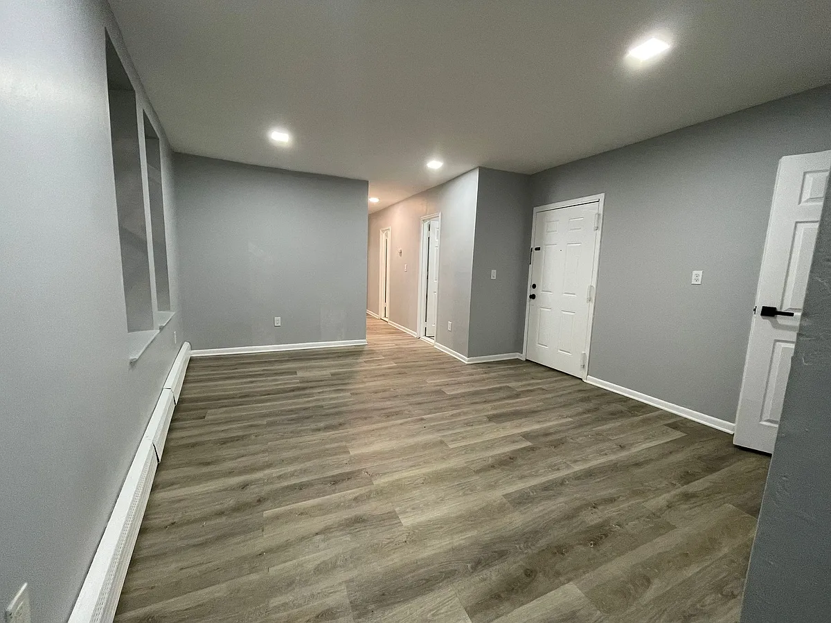 Building Photo - 121 Wade St #2C