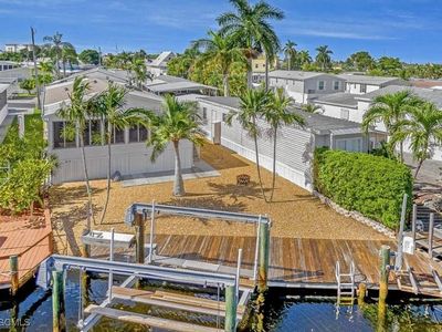 14 Nancy Ln, Fort Myers Beach, FL, 33931