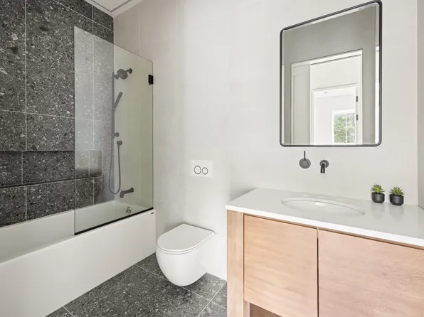 467 Lexington Avenue image 12 of 15