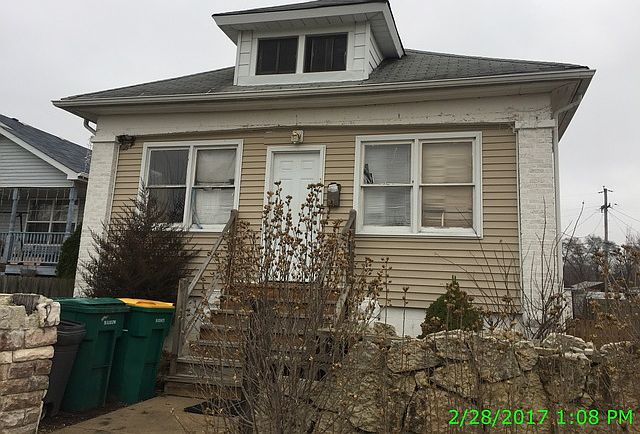 1st image of 1006 N Valley Ave