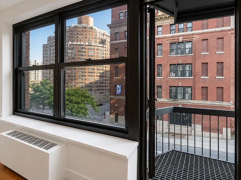 207 E 37th St #3B — Photo 7