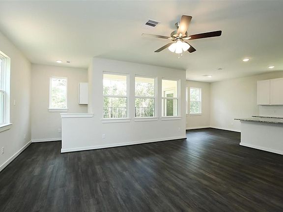 5th image of 12115 Mustang Avenue