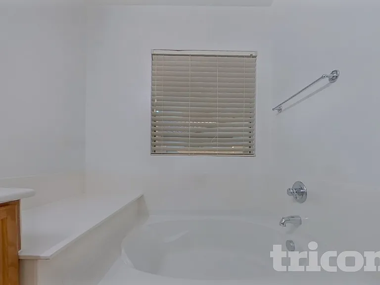 1689 S 235th Dr — Photo 10