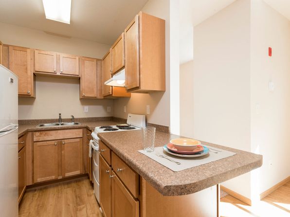 215 N 3rd St #2539144