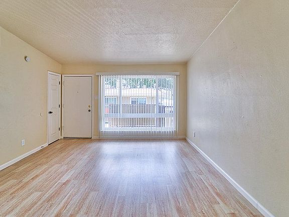 4th image of 2713 Wyoming Blvd NE APT 2