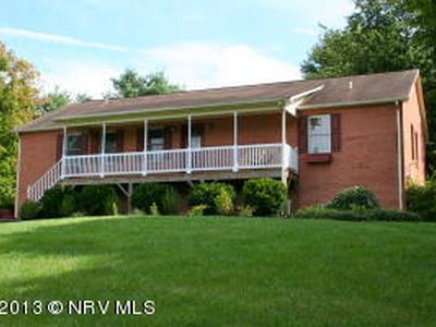 303 Cherokee Dr, Blacksburg, VA, 24060