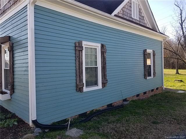 2nd image of 607 Salisbury Ave