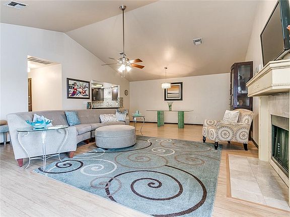 4th image of 2720 Tealwood Dr