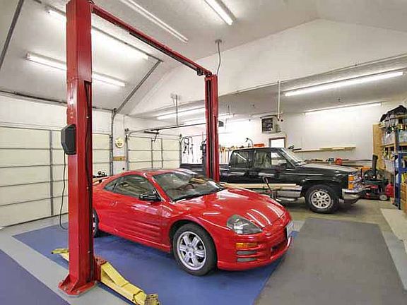 Tons of Space for Working