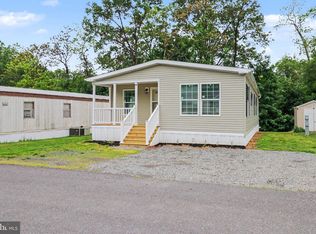 10 S Elmer Ave, Halifax, PA 17032