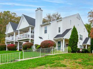 4 Juneau Ct, Tinton Falls, NJ 07712