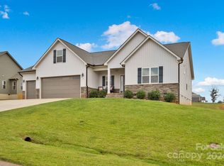 189 Staffordshire Dr, Statesville, NC 28625