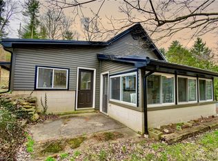 5001 Maple Dr SW, Carrollton, OH 44615