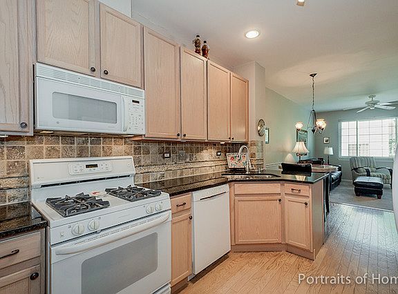 4th image of 31903 Millard Cir