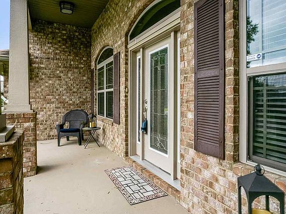 2nd image of 5096 English Oak Dr