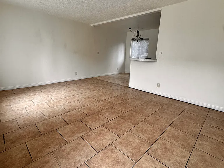350 W 19th St #6 — Photo 11