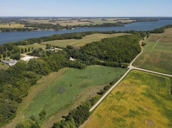 Westbay Ln, Waterville, MN 56096