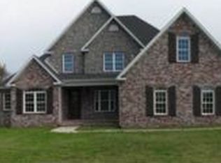 2048 Chukker Dr, Fayetteville, AR 72703