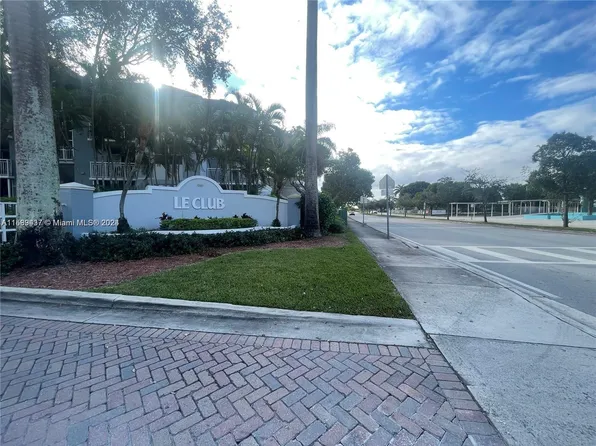 8650 SW 212th St APT 101, Cutler Bay, FL 33189