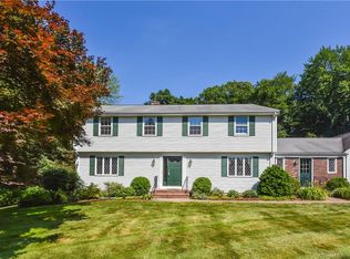 8 Old Musket Rd, Glastonbury, CT 06033