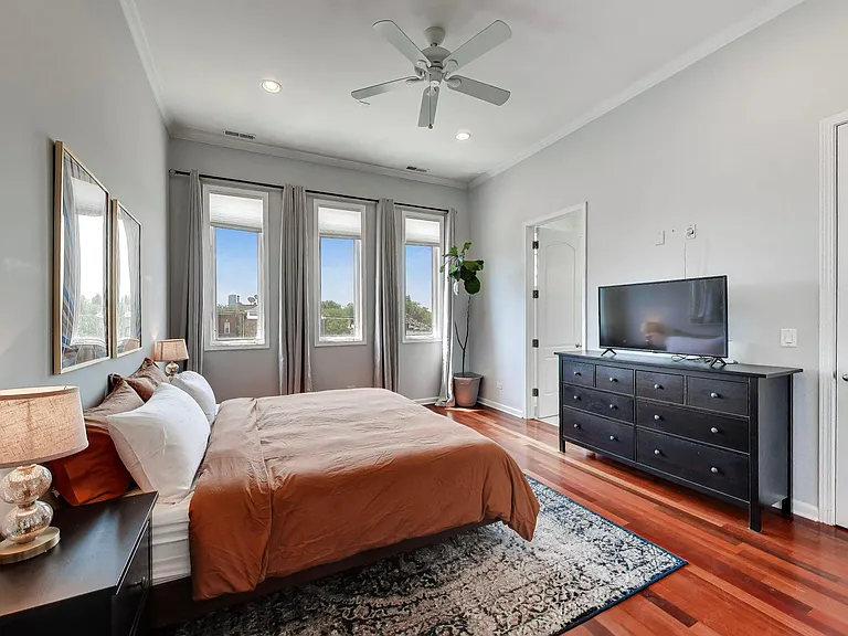 1417 W Chicago Ave #3 — Photo 19