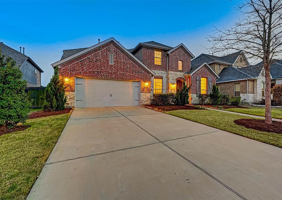 1st image of 707 Suncatcher Cir