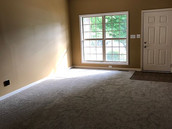 Living/Entry room