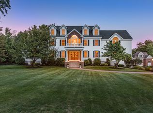 15 Autumn St, Pelham, NH 03076