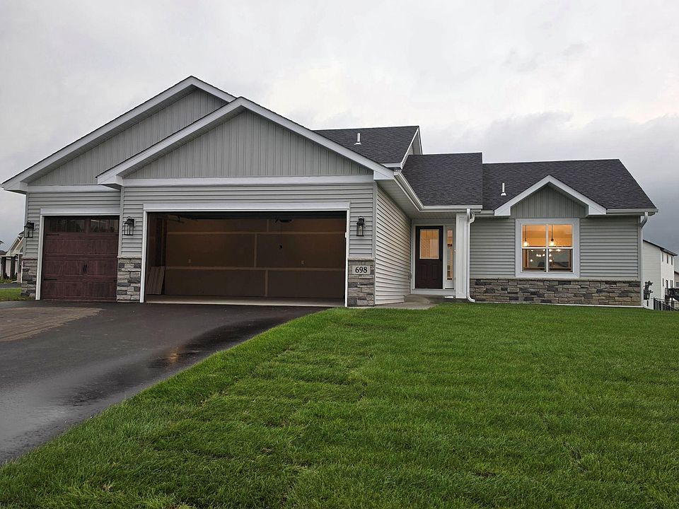 1st image of 698 Ridgewood Ln