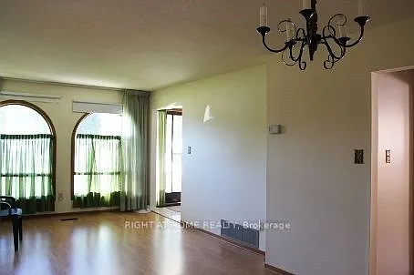 3 bed, $2,700 — Photo 4