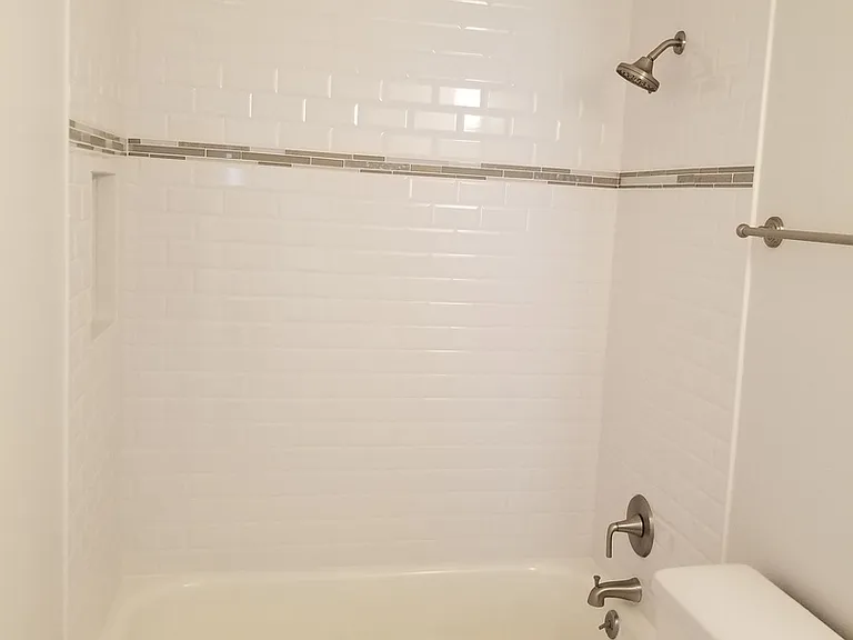 5580 S. Curtice Street 4-Plex — Photo 8