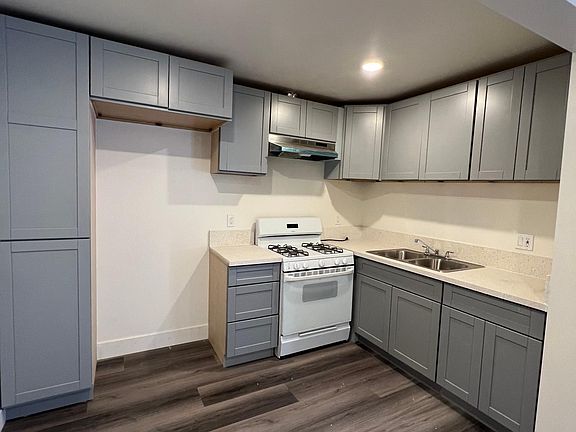 2nd image of 13843 Sherman Way #4