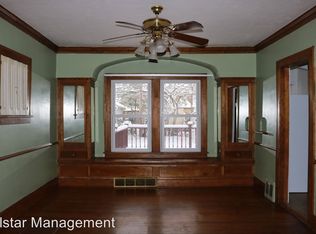 860 Clarence Rd, Cleveland Heights, OH 44121