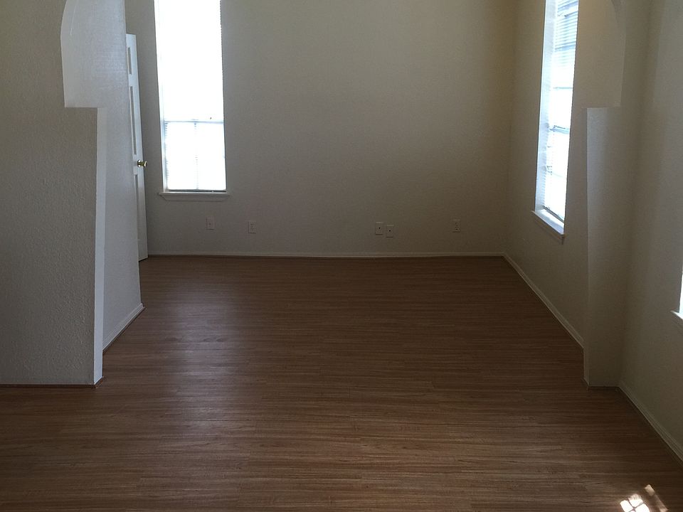 Main room or front office