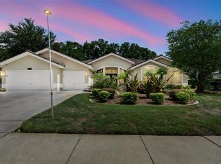 1230 Berkshire Ln, Tarpon Springs, FL 34688