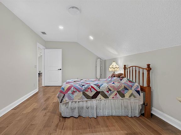 5th image of 13336 W Lake Yale Rd #1