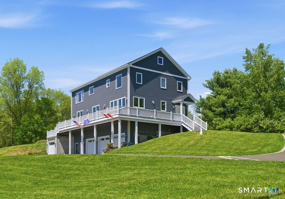 1st image of 8 Buckingham Road
