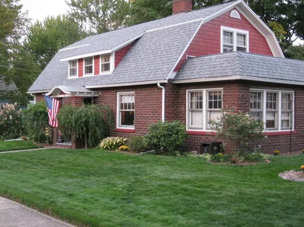 52 Daugherty St, Coldwater, MI 49036