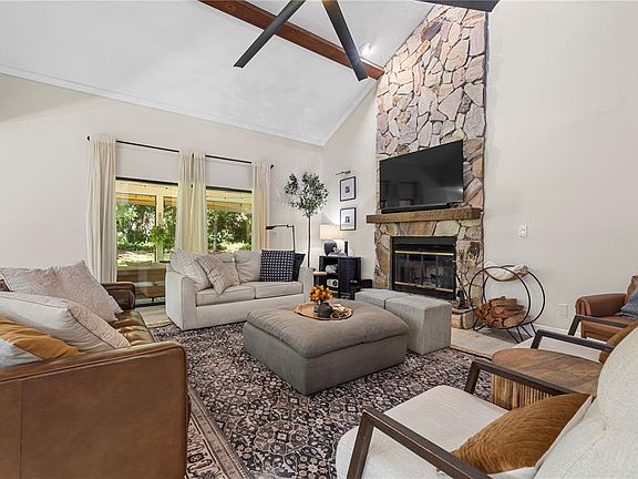 5th image of 3971 SE 23rd Ave