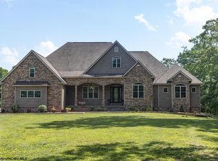 596 Edmond Dr, Jane Lew, WV 26378
