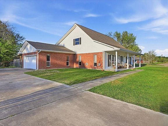 3rd image of 4404 Kitty Chapin Ave