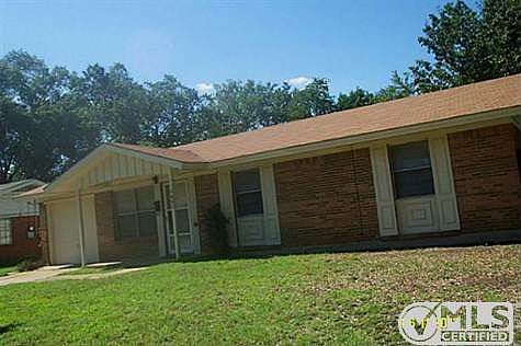 1st image of 2805 Wesleyan Dr