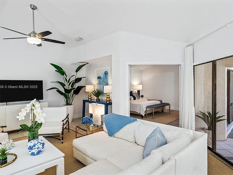701 Sea Oats Dr #D-1 — Photo 2