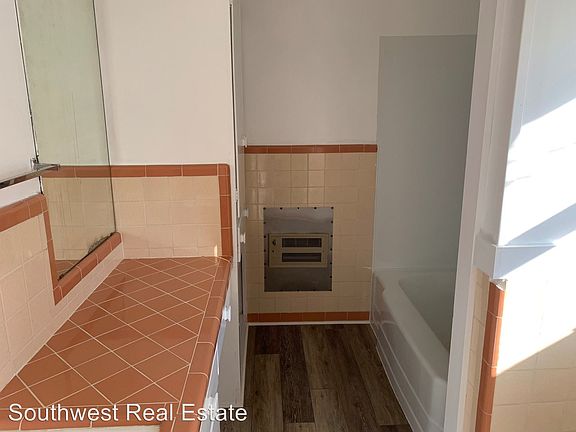 5th image of 1020 Pile St Unit C