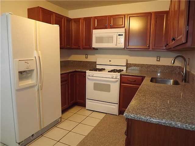 1st image of 1000 W Oakland Park Blvd
