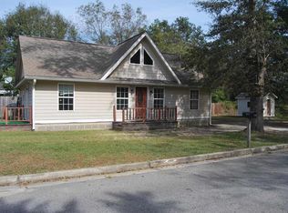 398 W Lillian St, Metter, GA 30439