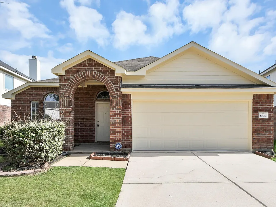 8431 Taraglen Ct